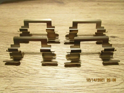 Genuine Mitsubishi OEM MN102200 Disc Brake Pad Retaining Clip Set Foto 1 de 4