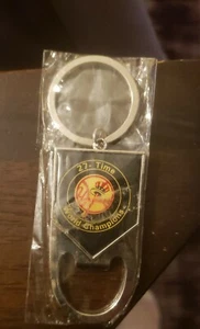 New York Yankees 27X World Champions Budweiser Bottle Opener Key Chain NOS MLB  - Picture 1 of 2