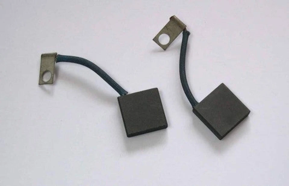 Brushes set for Lucas C40 Dynamo, Lucas 227541, GGB102, BS3, 9698 - Image 1 of 1