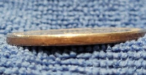 1776-1976 No Mint Mark Kennedy Bicentennial  Half Dollar Missing Reeded Edge.  - Picture 1 of 3