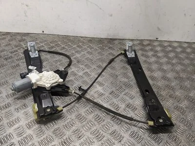 Электрический регулятор стеклоподъемника люк Ford Focus Mk3 2012-2017 (без переднего пассажира) - Изображение 1 из 4