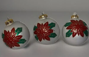 Lote de 3 adornos de vidrio redondos grandes de Navidad de flor de pascua en ambos lados - Imagen 1 de 5