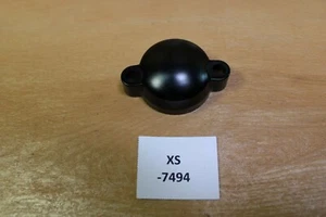 YAMAHA 5A8-12215-00-00 TAPPO, CUSTODIA TENDITORE originale NUOVO NOS xs7494 - Foto 1 di 1