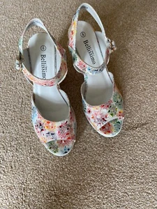 Bellissimo Multi Colur Wedge Sandals Size UK 6 EU 39 Slingbacks White Sole - Picture 1 of 5