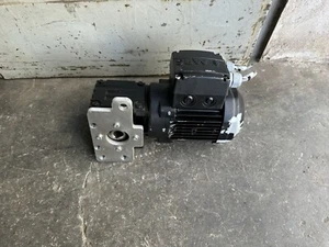 SEW WA20 DR63L4/TH/IS gearmotor i=19,5 - Picture 1 of 2