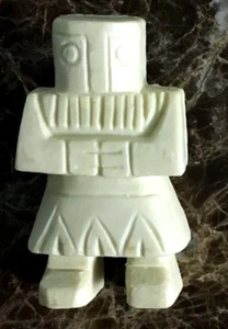 Pañuelo tobogán vintage de plástico Magnus años 60 sin pintar Tiki God Boy Scout - Imagen 1 de 2