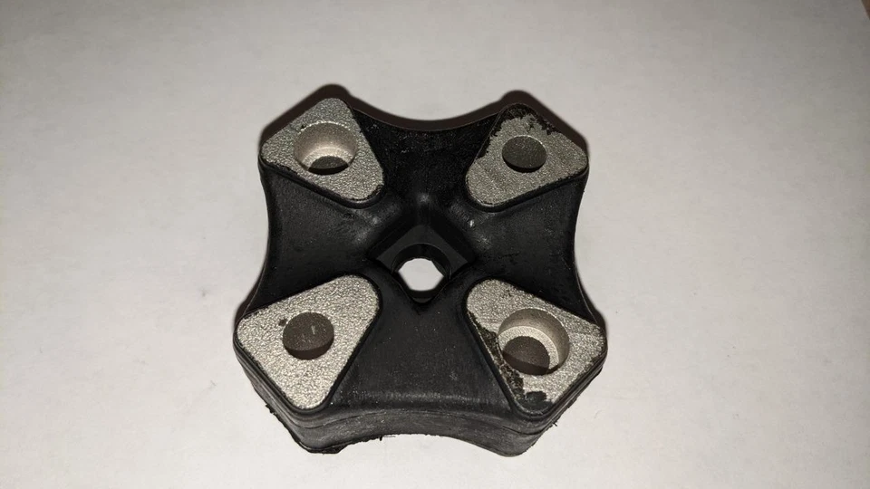 Junta de dirección flexible de goma Triumph TR4-6 Foto 1 de 1