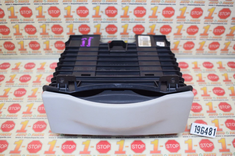 11 12 13 14 15 16 CHRYSLER TOWN & COUNTRY TABLERO PORTAVASOS 1PE37BD1AA OEM Foto 1 de 4