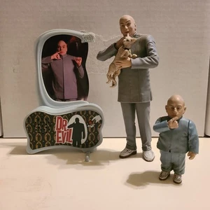 Dr. Evil, Mini-Me,  Mr. Bigglesworth Figures w/ Talking Stand Vintage McFarlane - Picture 1 of 14