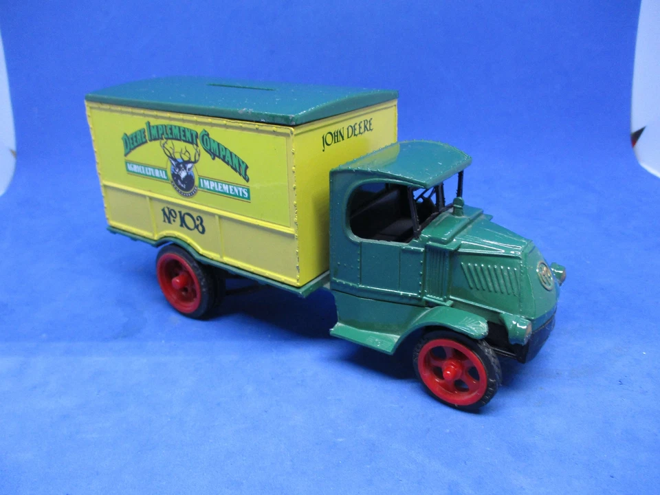 ERTL John Deere 1926 Mack 103 Bulldog Delivery Van 1/38 Scale Diecast w key - Image 1 of 4