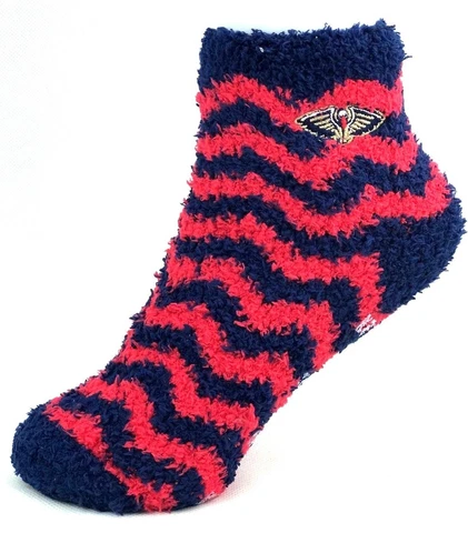 New Orleans Pelicans Basketball Red & Navy Chevron Gripper Fuzzy Socks Cover