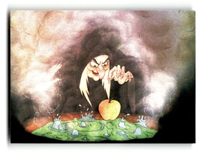 1993 Disney Snow White and the Seven Dwarfs Trading Card #39 The Witch's Apple - Picture 1 of 4