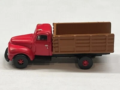 CMW Mini Metals Staked Sides Flatbed Delivery Truck Red Cab N-Scale Fast Ship - Image 1 of 4