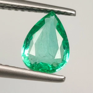 0.98 CT - Natural Zambian Emerald Pear Shape Perfect Luster Green Gem - 7426 - Picture 1 of 2