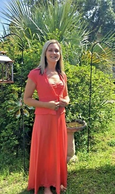 Maxi vestido sin solero y suéter tejido hippie coral boho vintage años 70 Foto 1 de 4