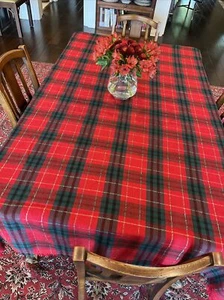 VTG 1990 Tartan Plaid Christmas Tablecloth Red Green Gold Metallic 100” x 60” - Picture 1 of 5