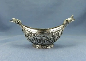 Vintage Silver Plated Ornate Double Ended Salt Bowl or Trinket Holder - Picture 1 of 12