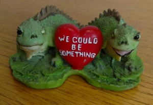 Easter Unlimited "We Could be Something" Green Iguana Animal Figurine Figure - Picture 1 of 8