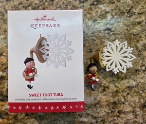 2016 Hallmark LPR3348 Sweet Toot Tuba - Limited Edition - NEW - Picture 1 of 4