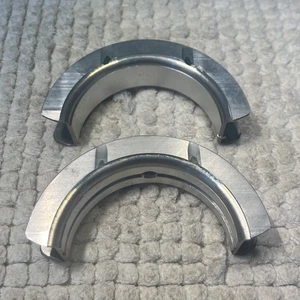 NEW OEM USA Crankshaft Bearing Package Mopar (5175981AA) 2001-2011 3.3L 3.8L v6 - Bild 1 von 4