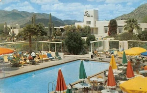 The Camelback Inn Bathers Poolside Scene Near Phoenix,AZ Vtg 1959 Postcard - Picture 1 of 2