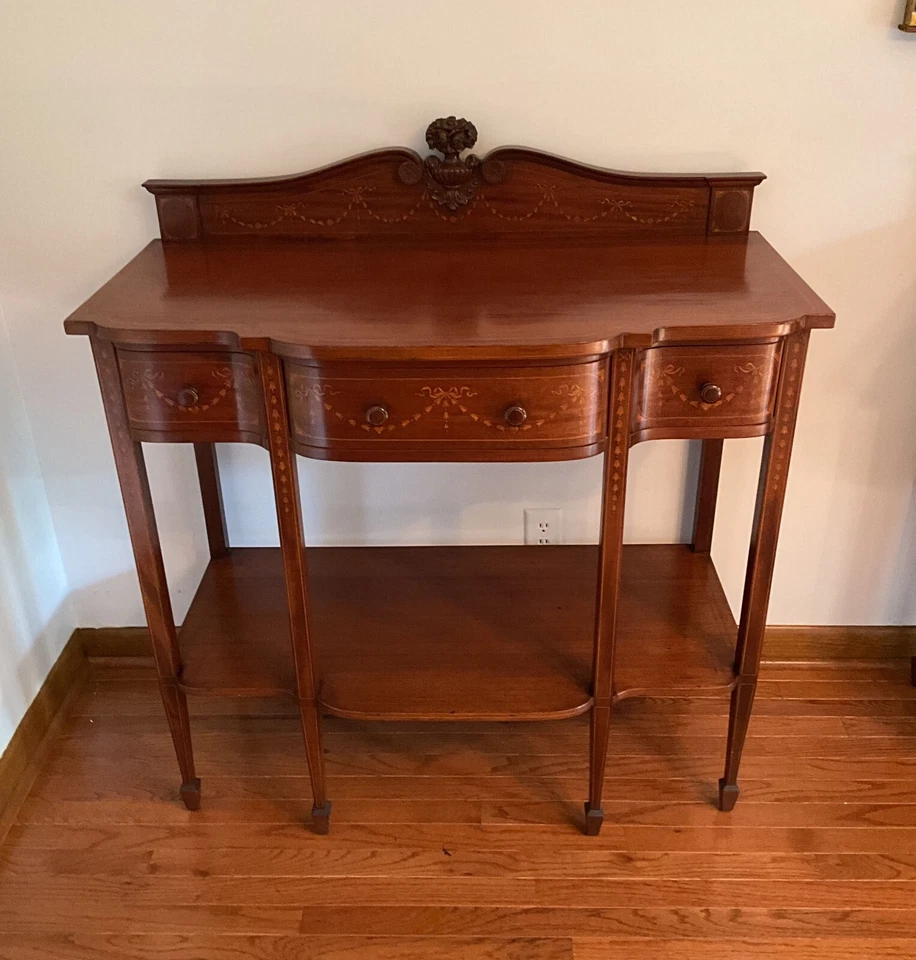 Antiguo servidor eduardiano americano con incrustaciones Foto 1 de 4