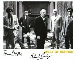 Film Autograph: TOM BAKER & MICHAEL CRAIG (Vault of Horror) Signed Photo - Imagen 1 de 1