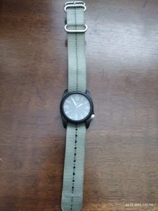 Bertucci A-2R DX3 40mm Field Watch 50M Olive Green Nylon Band - New Battery - Picture 1 of 8