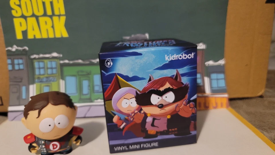 Kidrobot South Park Fractured But Whole ( CAPTAIN DIABETES ) Mini Vinyl Figure - Image 1 of 1