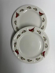 Gibson WINTER BIRDS 2 platos de cena 10” CARDINALES acebo y bayas microondas/horno - Imagen 1 de 5