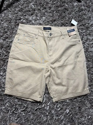 Aeropostale Womens 18 Khaki High Rise Seriously Stretchy Curvy Bermuda Short NWT - Image 1 of 4