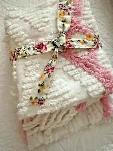 Vintage PINK & WEISS Baumwolle Chenille KONVOLUT (A) - 4 Stück - Bild 1 von 6