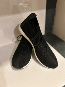 Eileen Fisher Black Mesh Lightweight Tie Sneakers, 8.5 - Picture 1 of 6