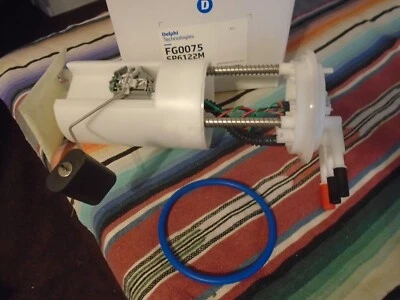 Conjunto de bomba de combustible y carcasa FG0075 Delphi para Pontiac Grand Prix 3,8 L-V6 1997 Foto 1 de 3