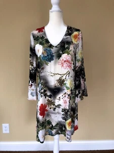 Womens Size M Bell-Sleeve Floral-Print Shift Dress - Picture 1 of 10