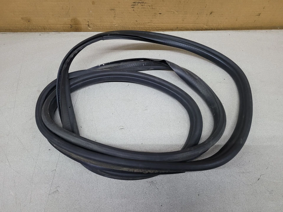 Junta de junta de goma para puerta trasera de maletero Mercedes Benz S W220 2000-2006 S430 S500 S600 Foto 1 de 1