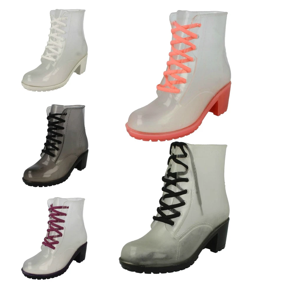 Tacón medio Wellington Spot On para dama Foto 1 de 1