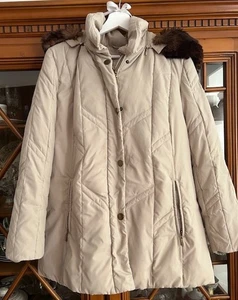 Damen Steppjacke Kirsten Winterjacke Kapuzenjacke Gr.40 Top Qualität und Zustand - Bild 1 von 11