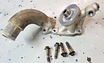 Ford Oil Filter Housing Adapter 4.6L Lincoln Town Car Grand Marquis 1996 - Image 1 of 4