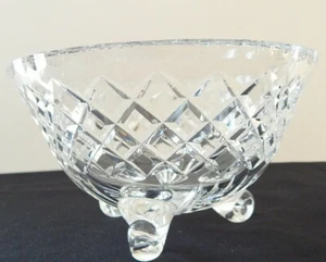    CRYSTAL CUT  THREE FOOTED  BOWL   15cm Diameter - Bild 1 von 4