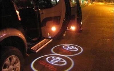 2 PCS fit for TOYOTA HILUX REVO NEW FORTUNER 2015-17 DOOR FLOOR LED LIGHT Foto 1 de 4