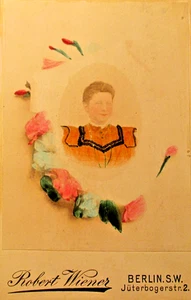 RAR priv Foto alter Zeit Porträt wunderschöne Zeichnung einer modischen Frau - Bild 1 von 3