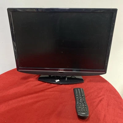 Vizio VW22LHDTV10T 20” LCD HDTV - Coaxial HDMI Component - Image 1 of 4