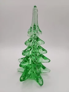 VINTAGE GREEN ART GLASS CHRISTMAS TREE 6.25” TALL TABLE TOP DISPLAY - Picture 1 of 6