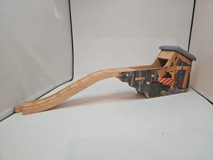 Thomas & Friends Quarry Mine Tunnel 2012 Wooden Train Set - Picture 1 of 6