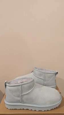 UGG Australia женщин классический ультра мини загрузки размер 8 новый в коробке - Изображение 1 из 4