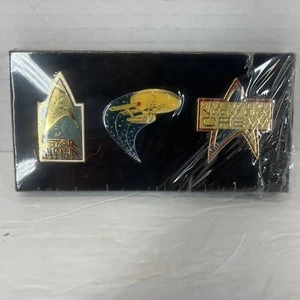 Star Trek 25th Anniversary Collectors Pins Set of 3 - 1966 - 1991 - Enterprise - Picture 1 of 4