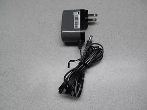 Linksys Power Adapter AD12V/0.5A-SW 12V 0.5A AD12V/0.5A-SW AD12V/0.5A-SW +12V - Picture 1 of 2