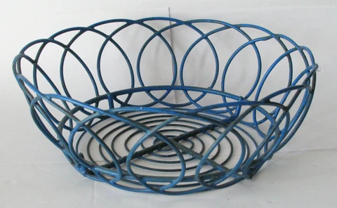 Vin. Blue Painted Metal Wire Basket Country Home Rustic Cottage Kitchen Store Cover