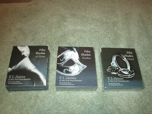 "FIFTY SHADES OF GREY" TRILOGY AUDIO BOOKS  with NEW & SEALED - DARKER & FREED - Picture 1 of 5